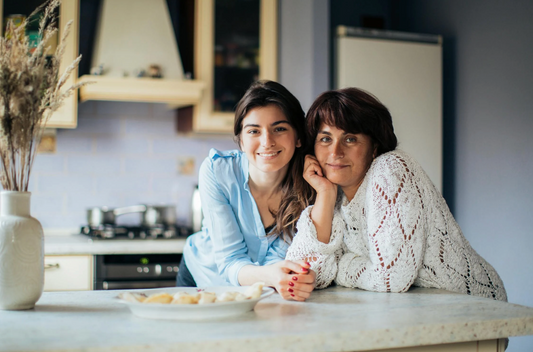 Mère et fille proches